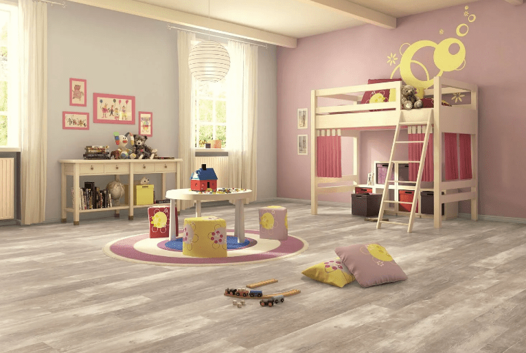 Как выбрать плитку для пола, если в вашем доме есть дети?